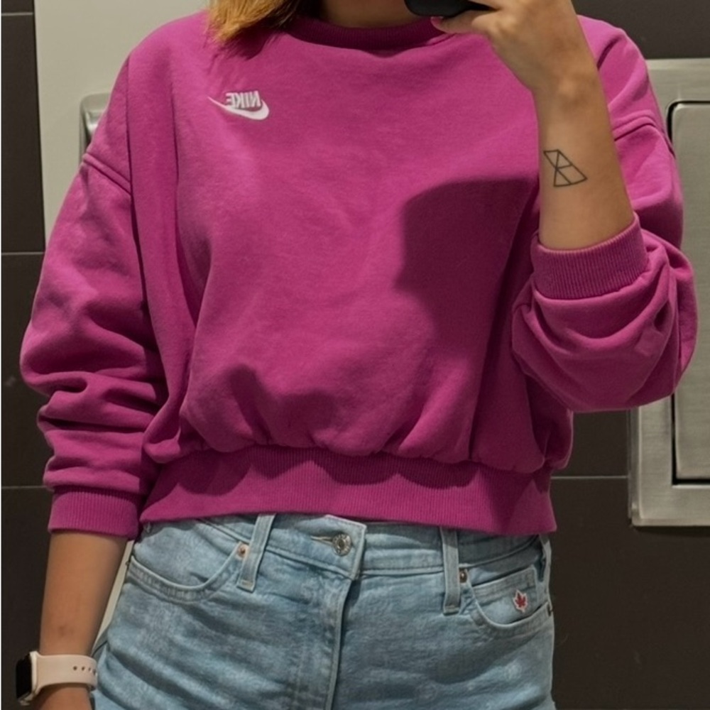 Nike Fuchsia Crewneck Sweatshirt